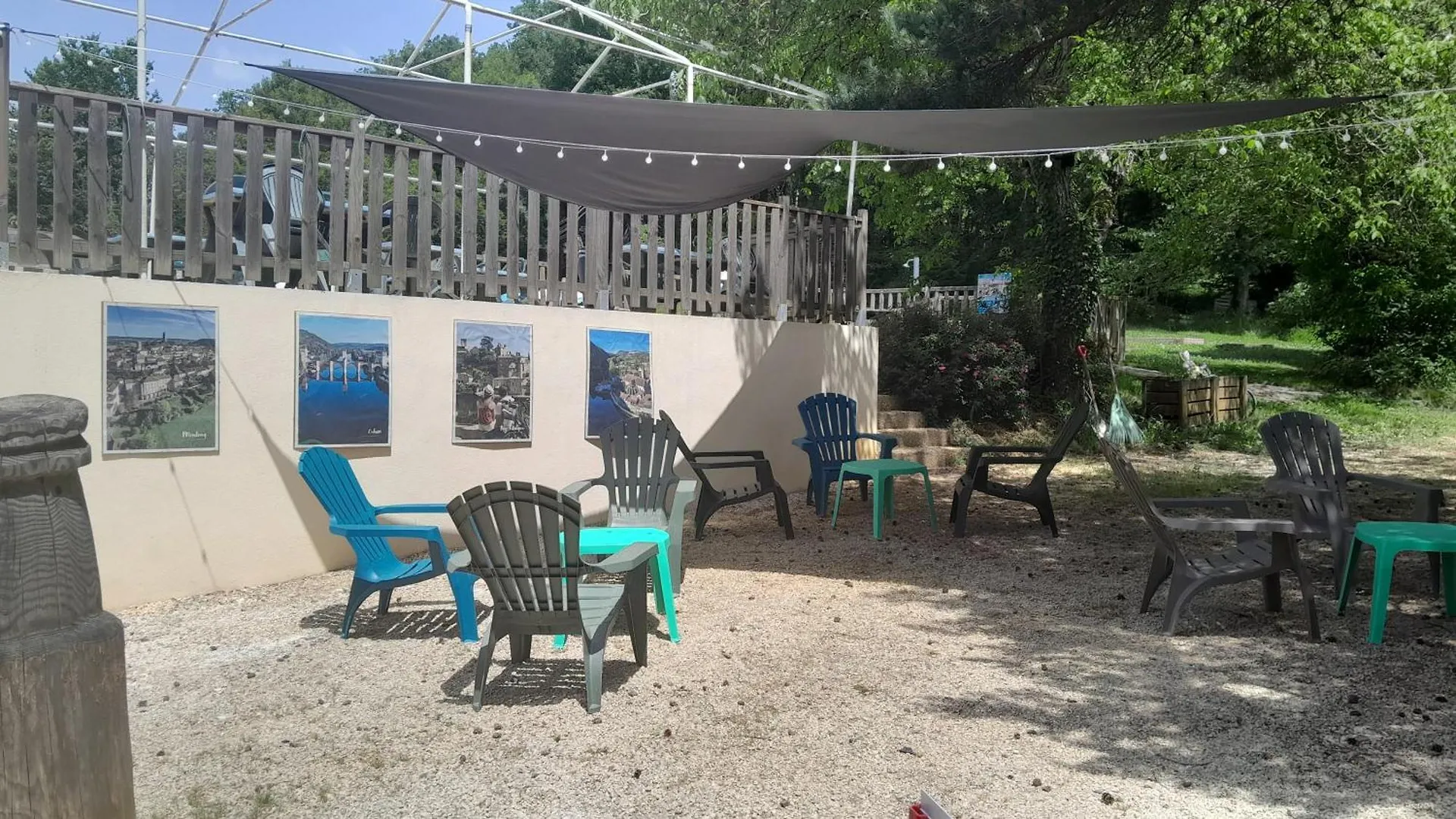 Goujounac Camping 46 Rainettes צרפת